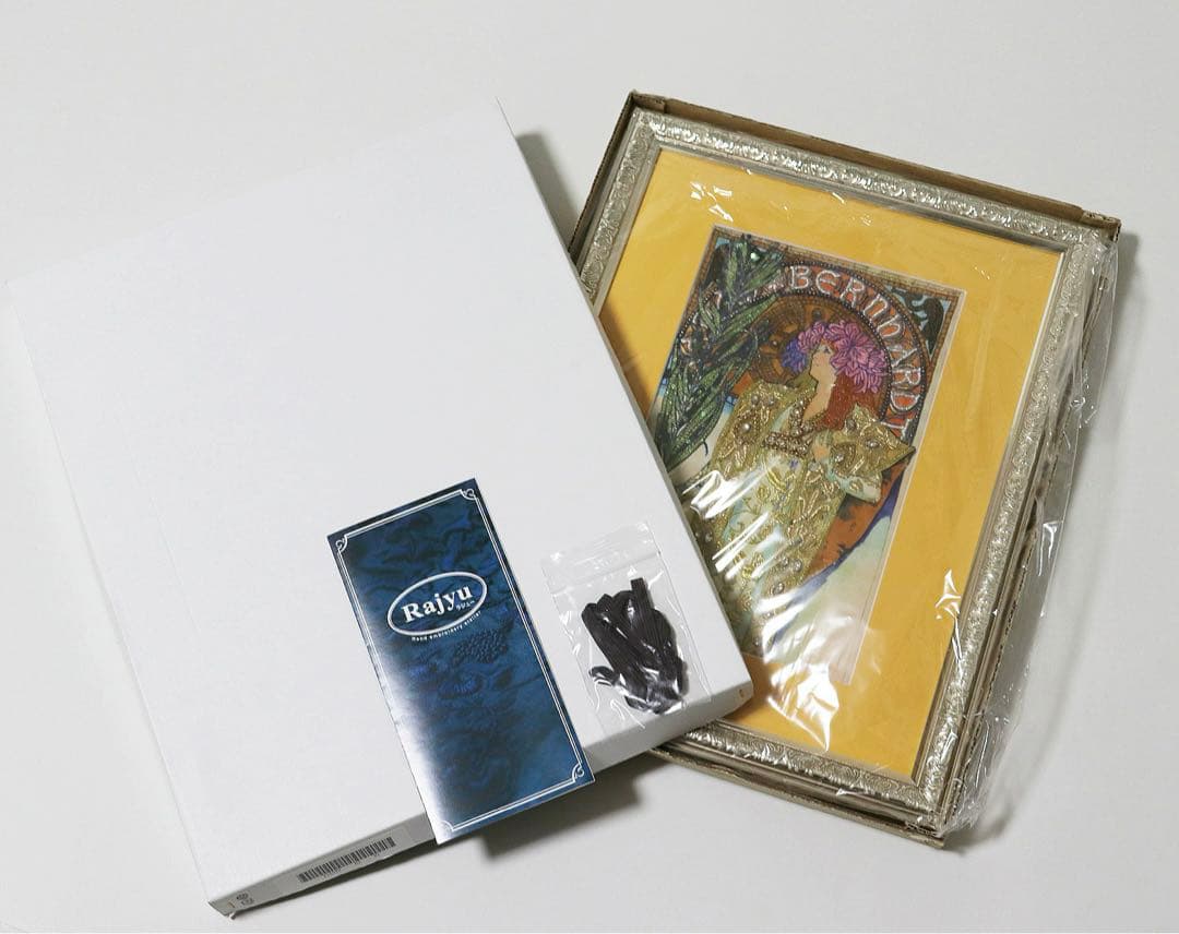 《アルフォンス・ミュシャ》箱付新品 定価46,200円 エンブロイド・アート