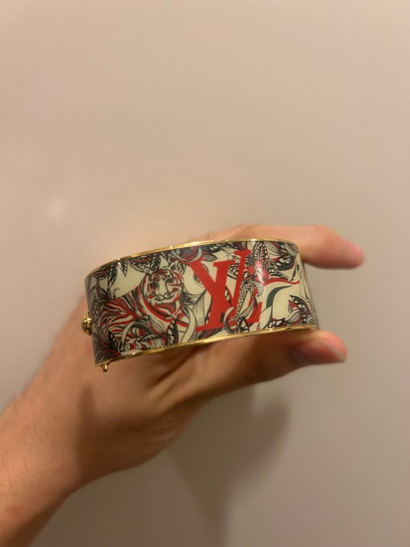 LOUIS VUITTON ドラゴンバングル