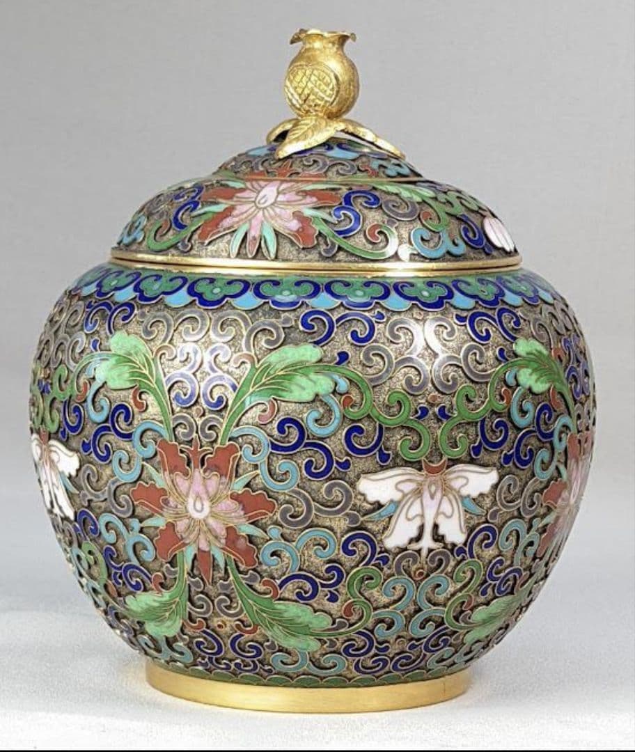 【未使用】七宝焼　景泰藍　柘榴（ざくろ）唐草紋様 蓋付き壺　金彩 蓋物 茶道具