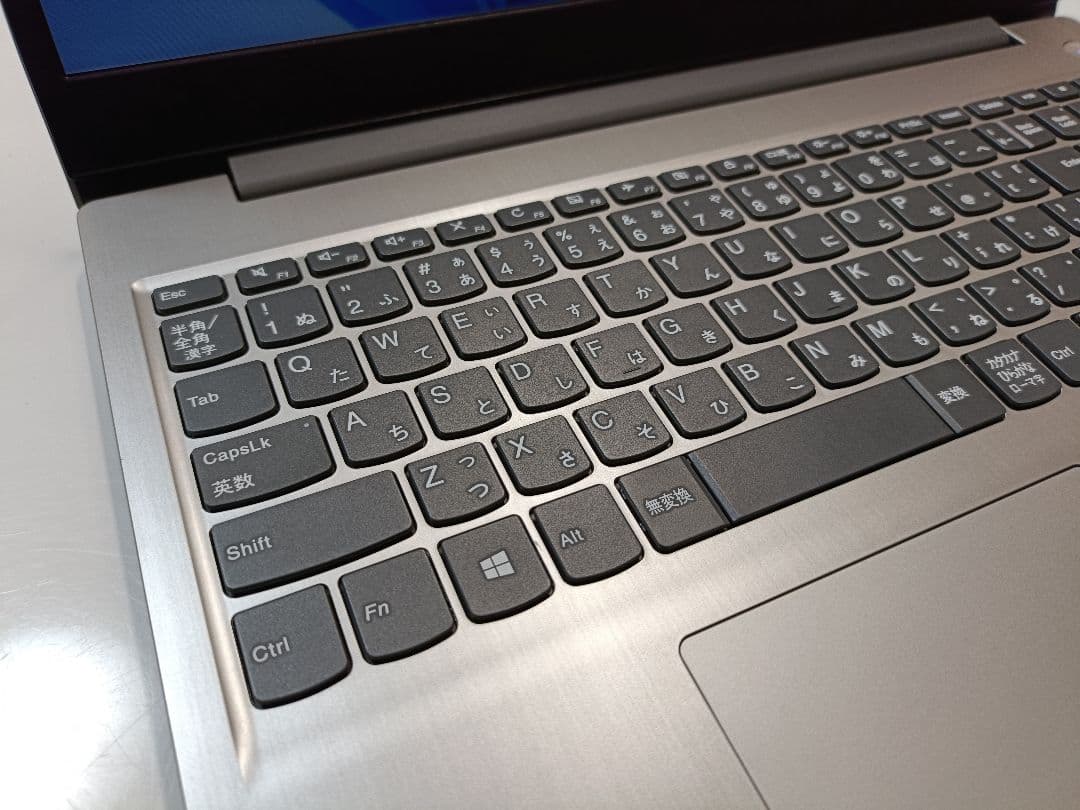 2021年 Lenovo Windows11 15.6型 ノートパソコン【43】