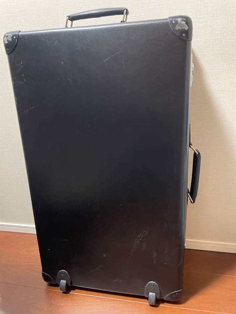 【1日限定SALE】グローブトロッター 大型 黒 キャリーケース