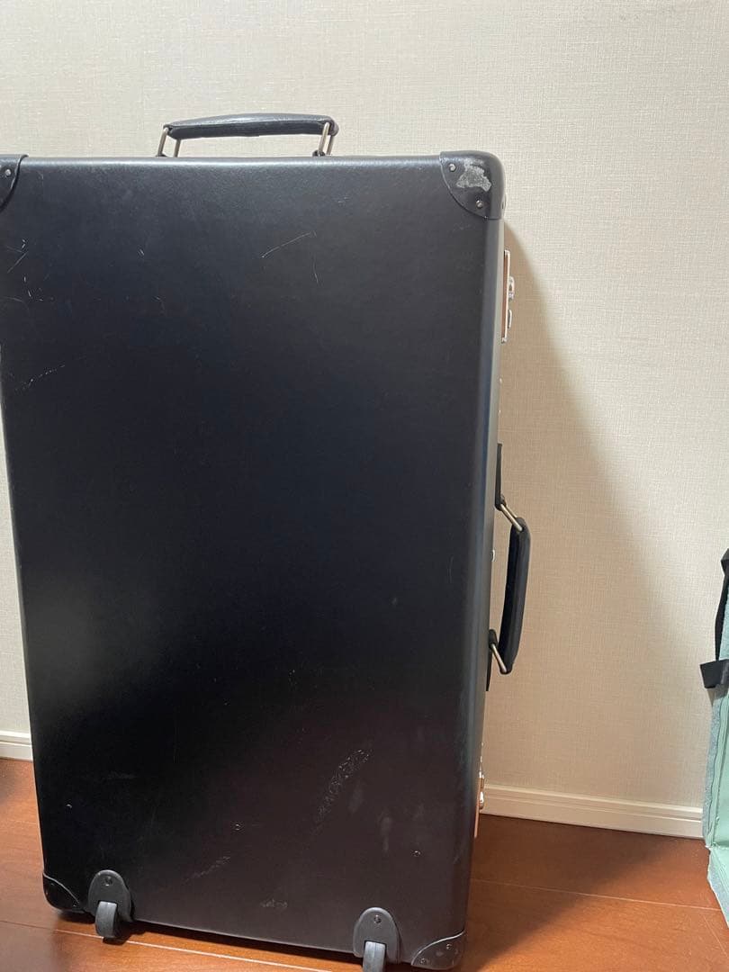 【1日限定SALE】グローブトロッター 大型 黒 キャリーケース
