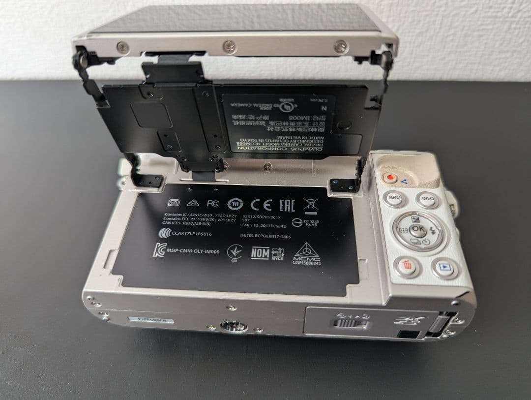 OLYMPUS PEN E-PL9 ホワイト ダブルズームキット