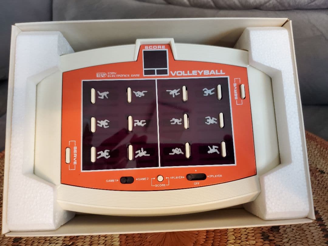 トミー LSIゲーム バレーボール