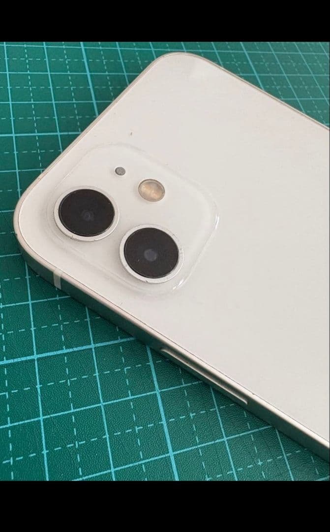 Apple iPhone 12本体 ホワイト 64GB【訳あり】