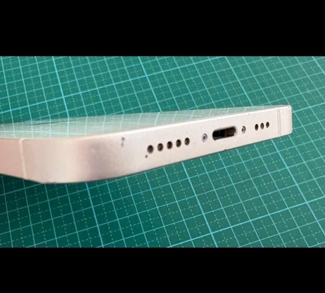 Apple iPhone 12本体 ホワイト 64GB【訳あり】