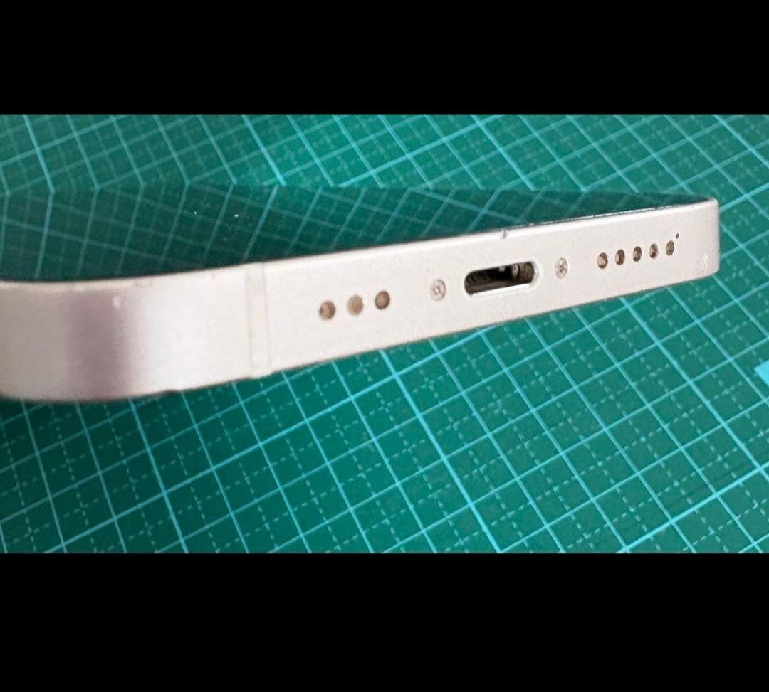 Apple iPhone 12本体 ホワイト 64GB【訳あり】