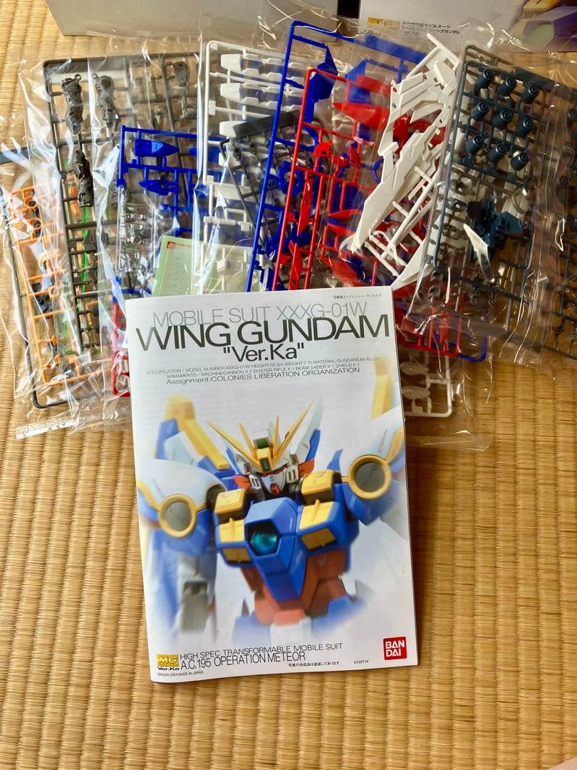 ガンプラ　ウイングガンダム　カトキハジメ