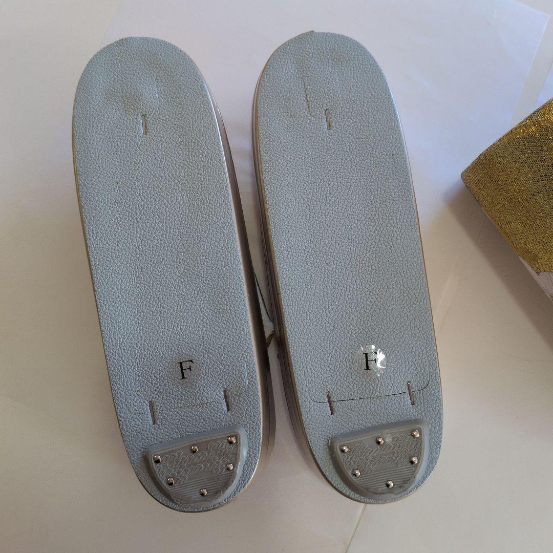 草履とバッグのセット 金色花柄