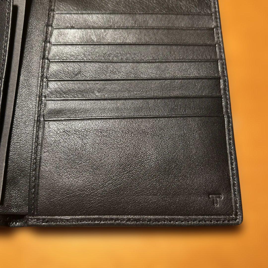 TUMI パスポートカバー　財布
