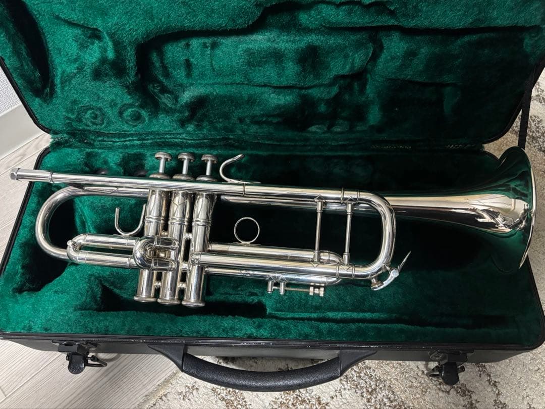 Bach 180ML37SP Stradivarius バック　トランペット