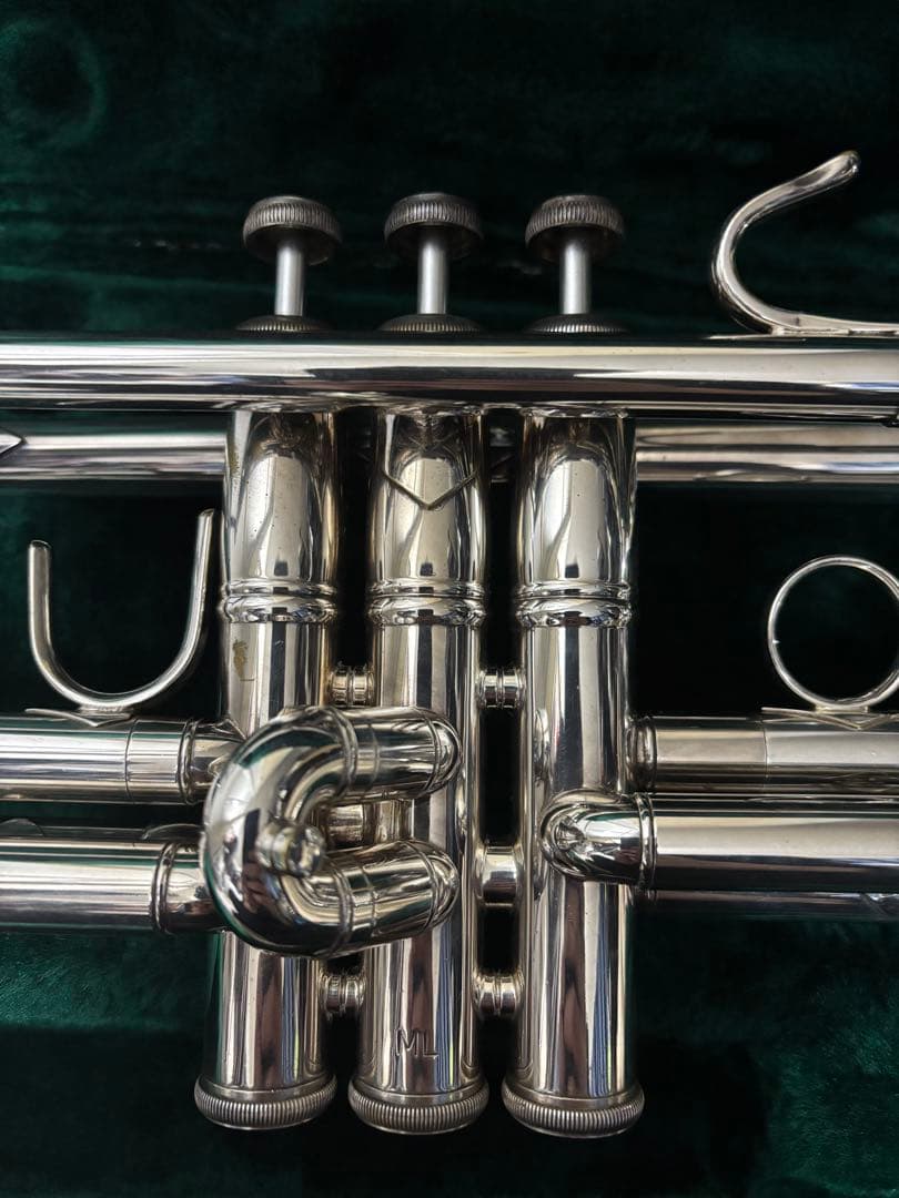 Bach 180ML37SP Stradivarius バック　トランペット