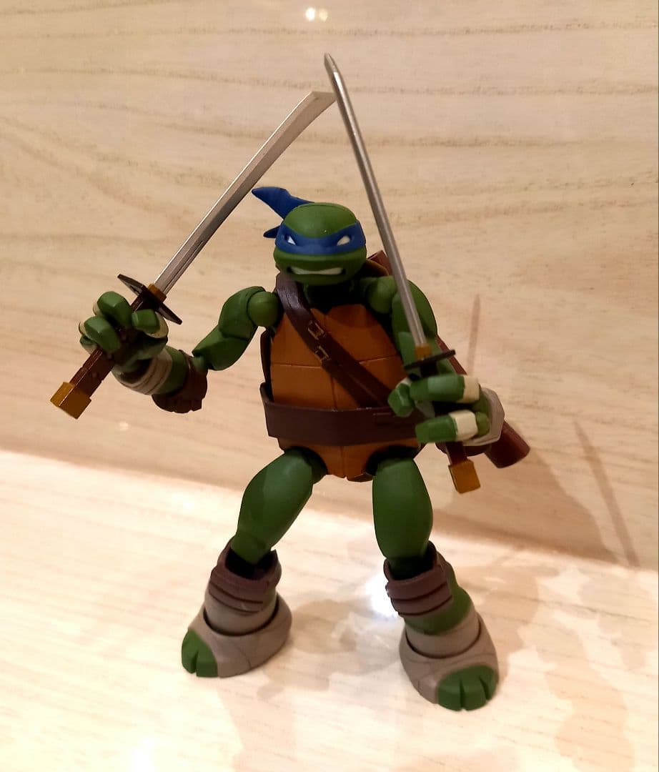 海洋堂 REVOLTECH ミュータントタートルズ レオナルド