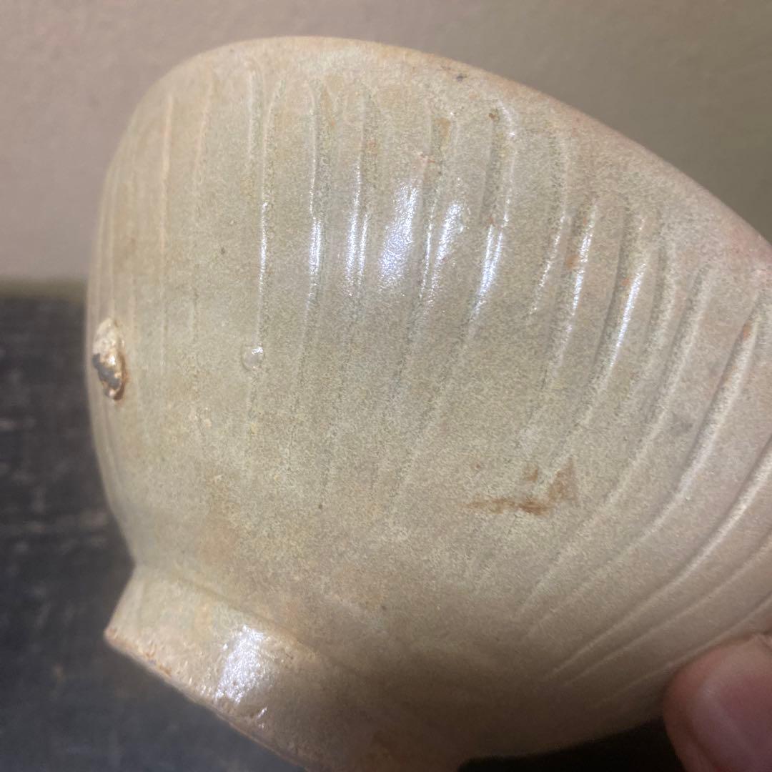 中国古玩　陰刻草花文抹茶茶碗【桐箱付】13.5cm6.5cm