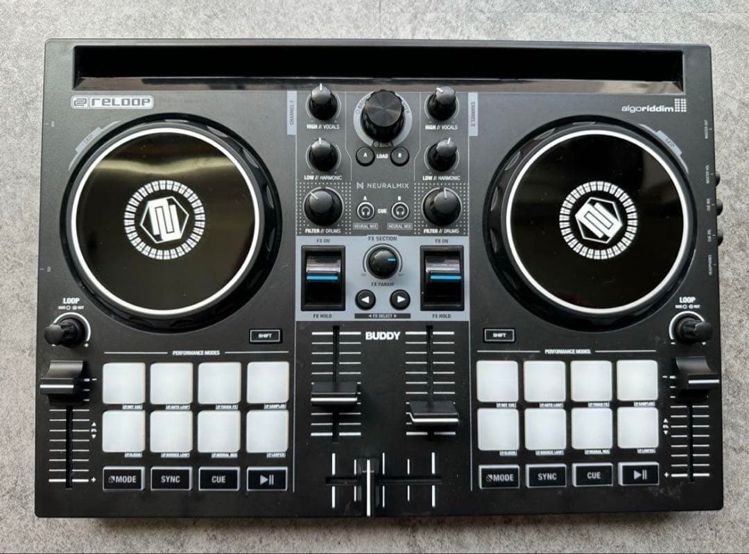 Reloop Buddy DJコントローラー 本体