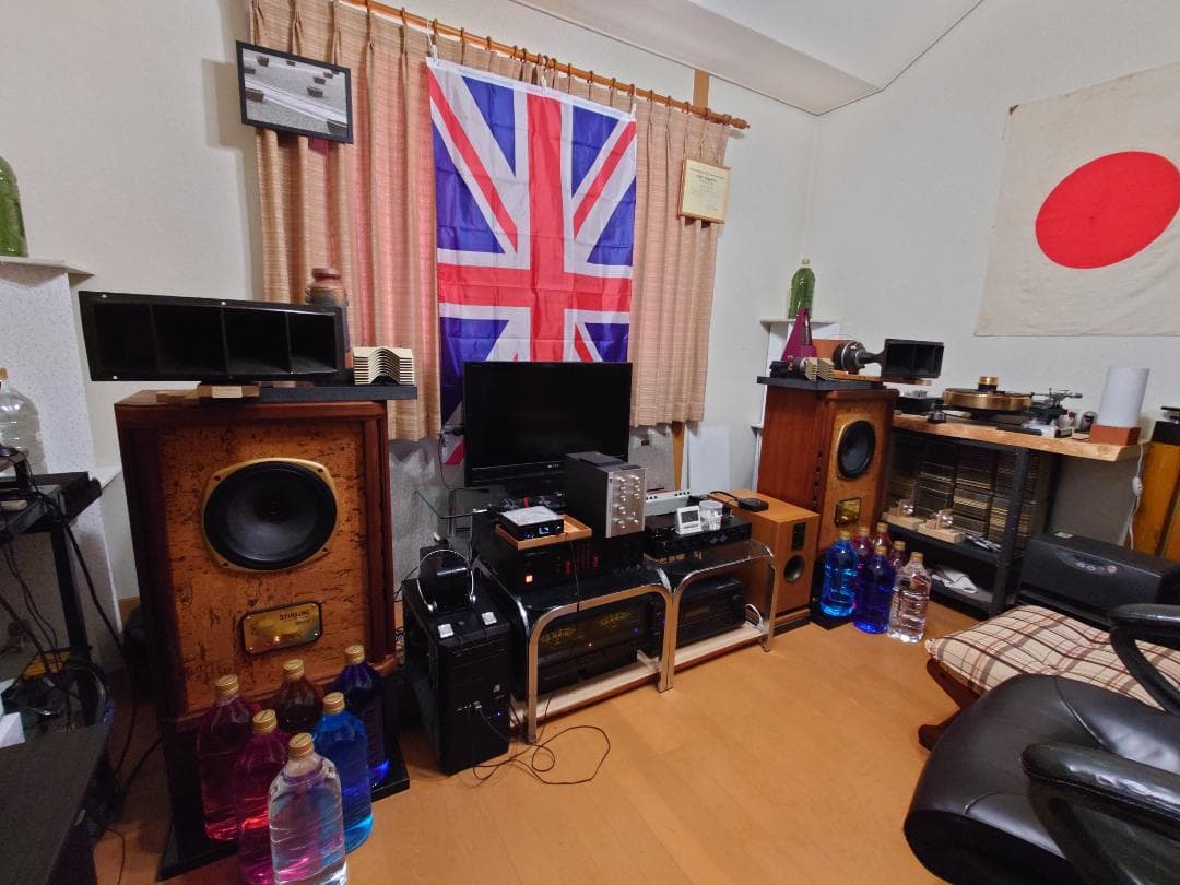 天然黒御影石　山西黒　オーディオボード　●300×250×17　5面磨き●　ペア