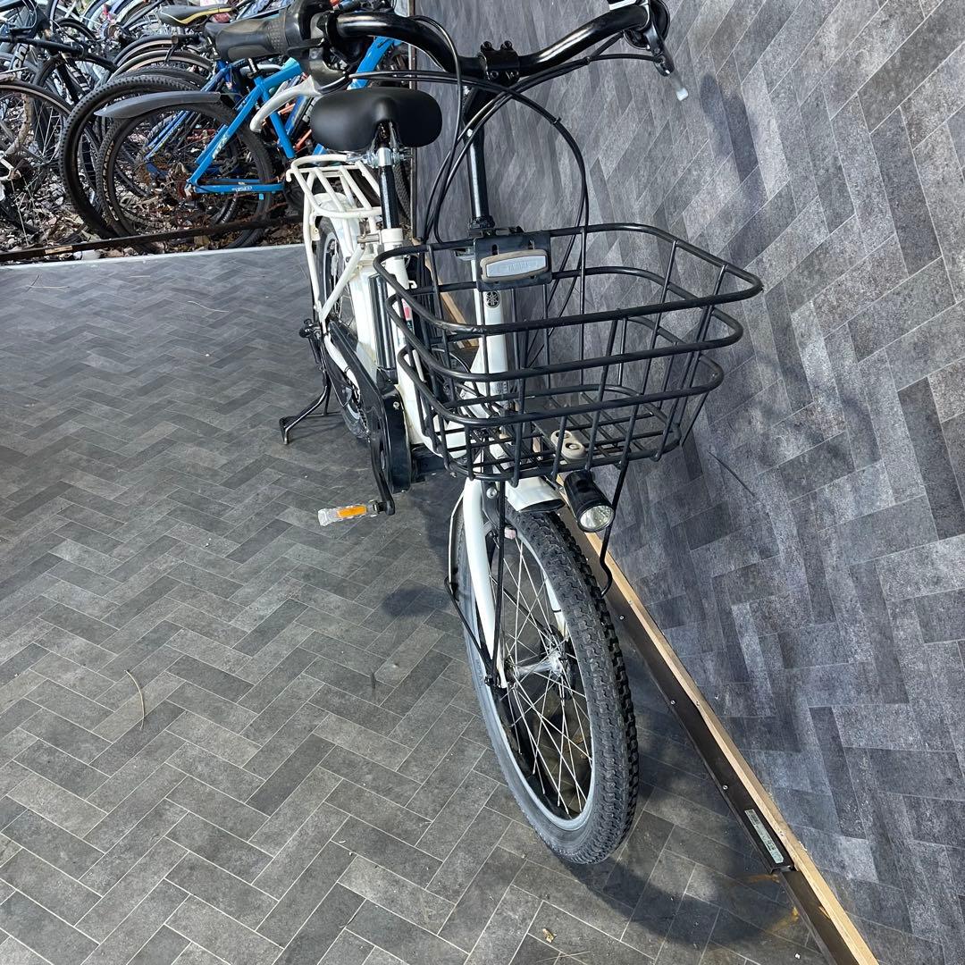 送料無料条件電動アシスト自転車 前カゴ付き