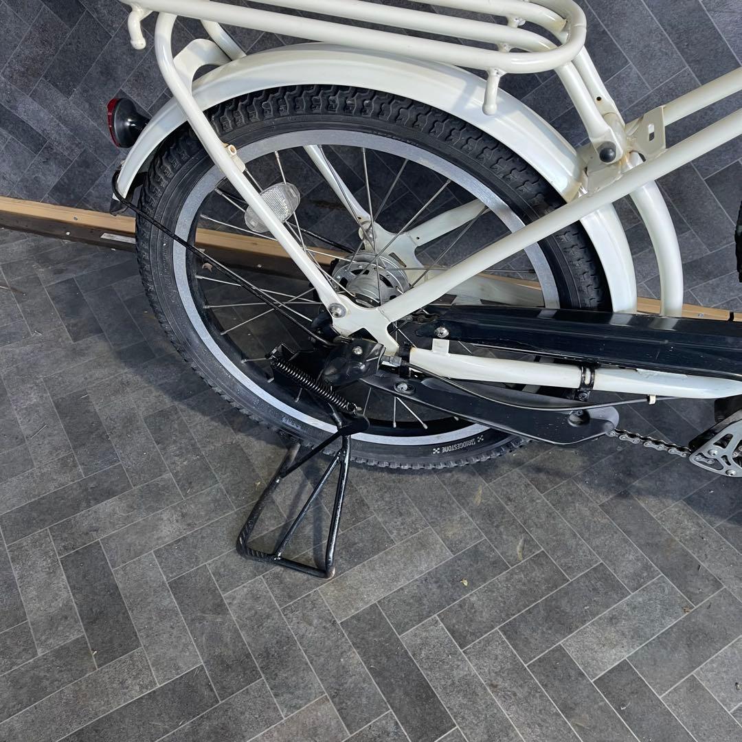 送料無料条件電動アシスト自転車 前カゴ付き