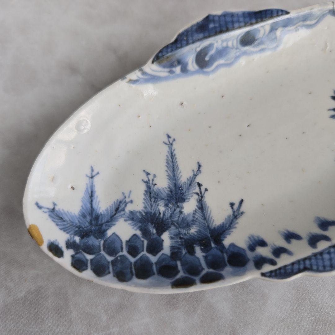 古伊万里　染付変形小皿　江戸時代　染付　骨董　金直し　金継ぎ　アンティーク