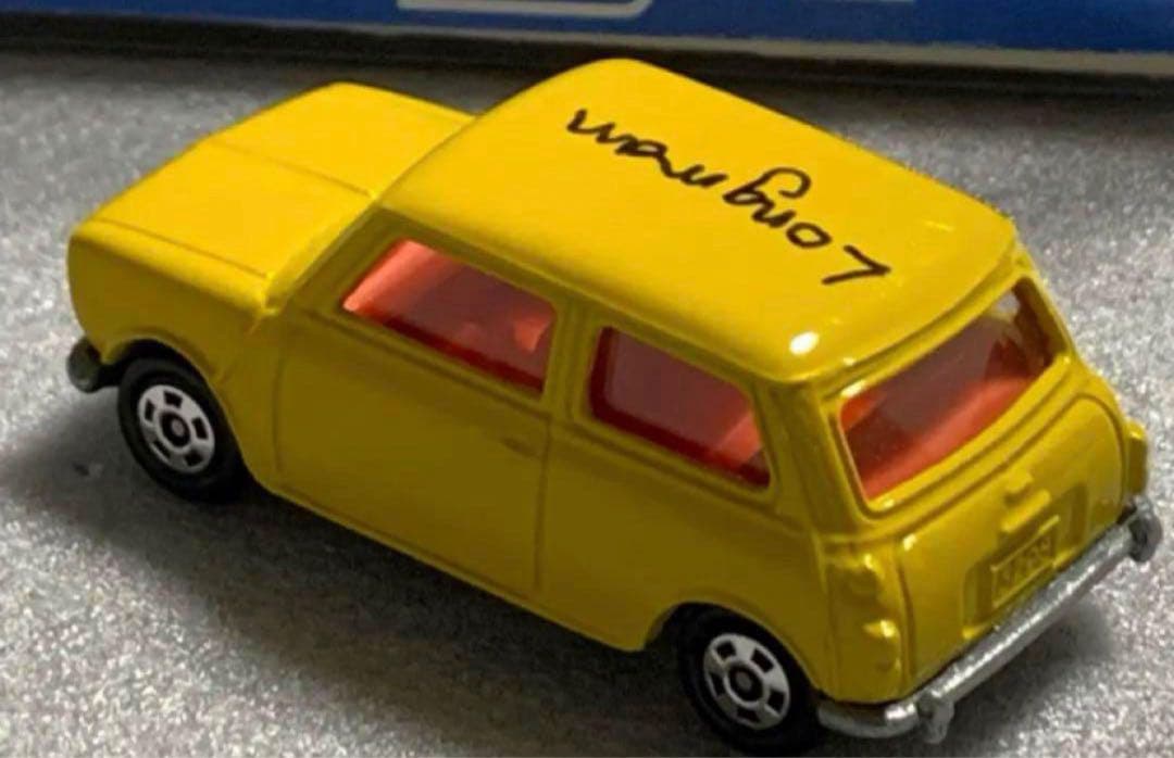 サイン入り トミカ ミニクーパー トラフィック クラブマン