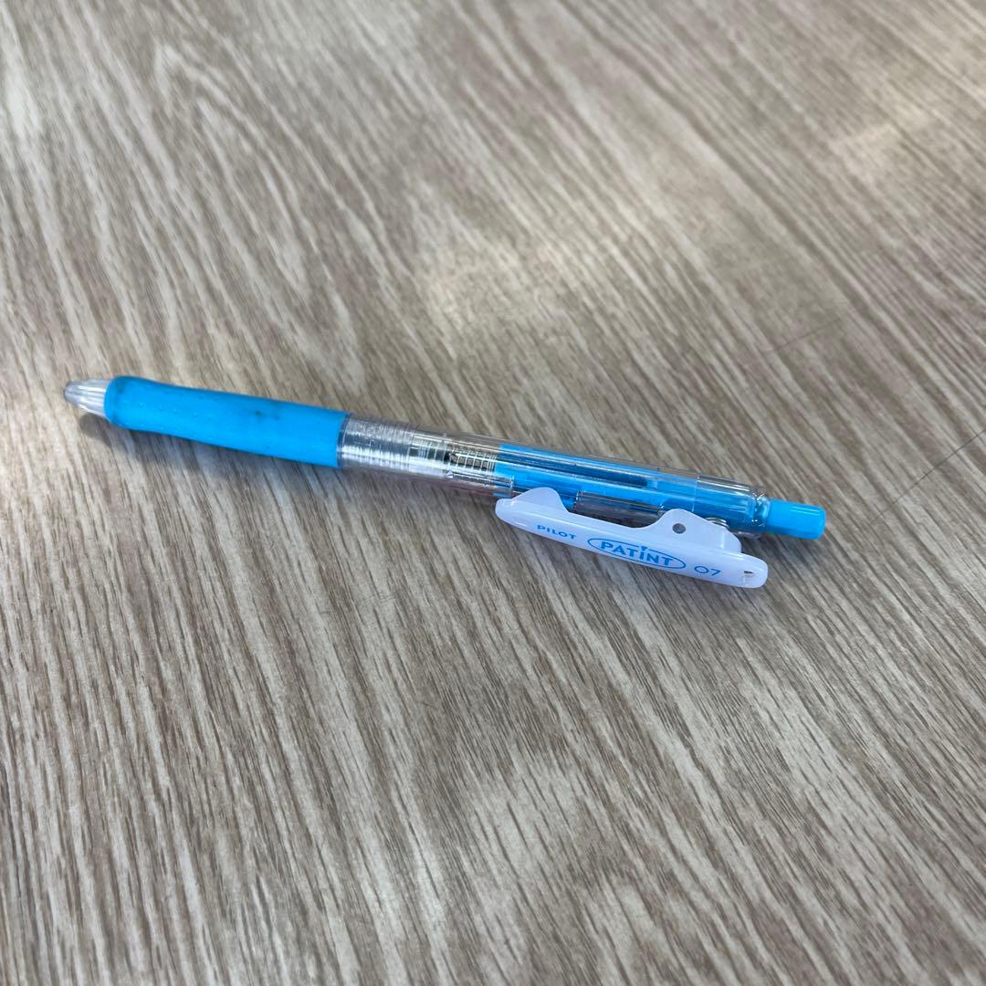 やばい黒ボールペン