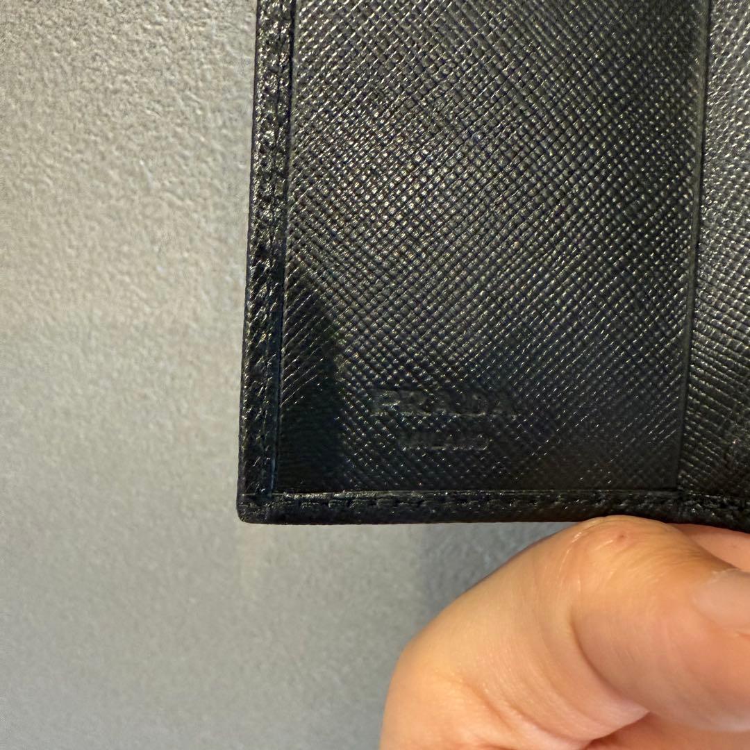 未使用品 PRADA ブラック サフィアーノレザー キーケース