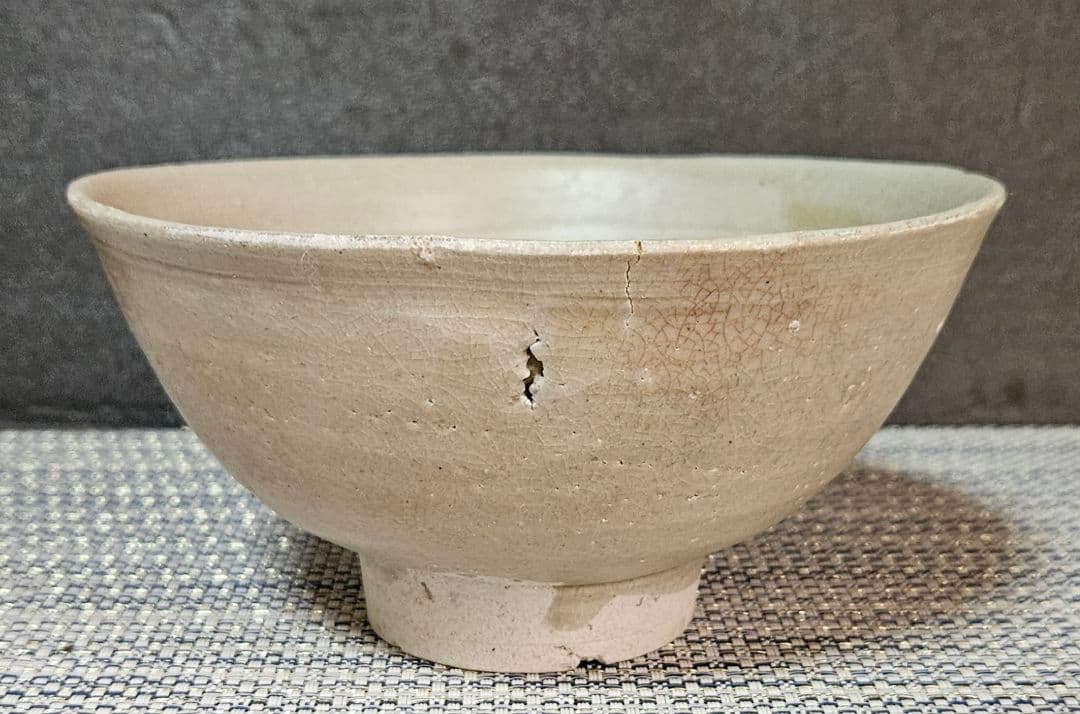 李氏朝鮮時代　李朝白磁　径約15.6cm碗　 茶碗　菓子鉢　茶道具　韓国古陶磁器