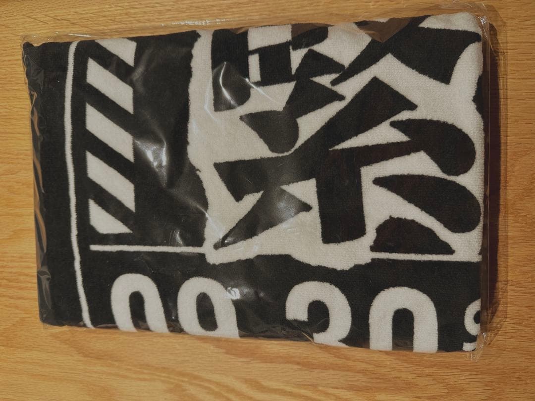 【新品未開封】【レア】緊急事態 BIGTOWEL Red spider