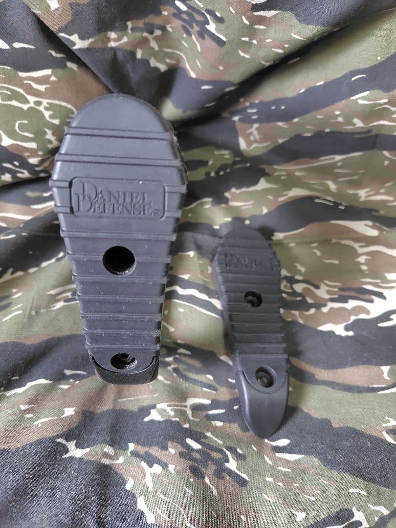 Daniel Defense Collapsible Buttstock　実物