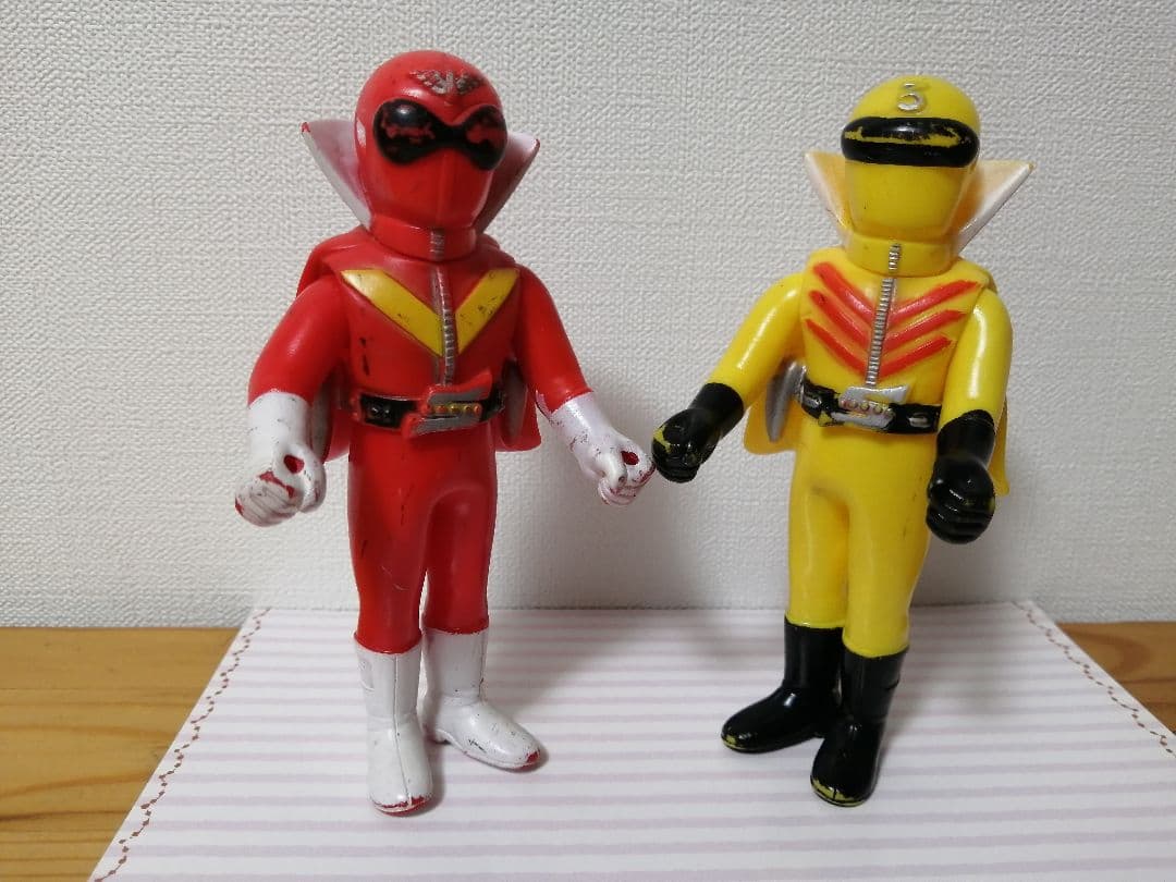 【腕の内部破損アリ！！】戦隊ヒーローゴレンジャー ソフビ 赤 黄 2体セット