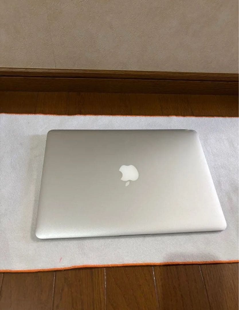 Apple MacBook Air13インチ シルバー i7 8GB 512GB