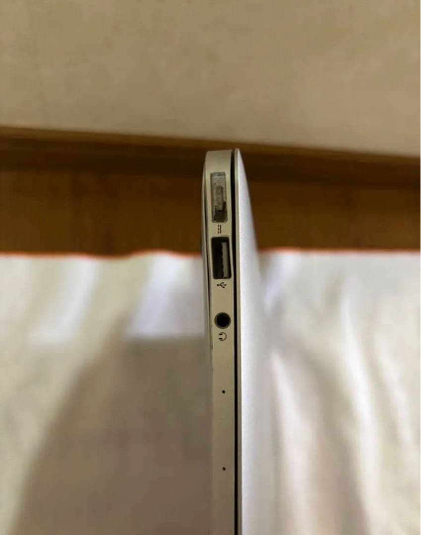 Apple MacBook Air13インチ シルバー i7 8GB 512GB