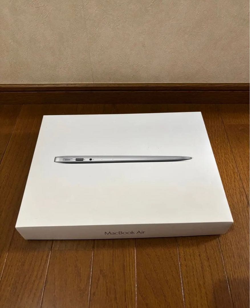 Apple MacBook Air13インチ シルバー i7 8GB 512GB