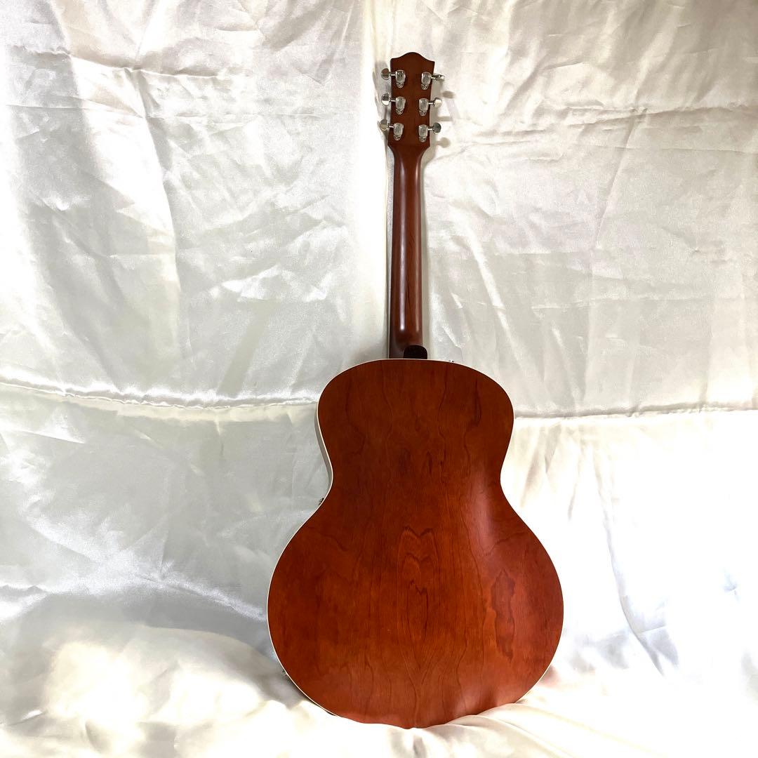 Godin 5th Avenue フルアコースティックギター