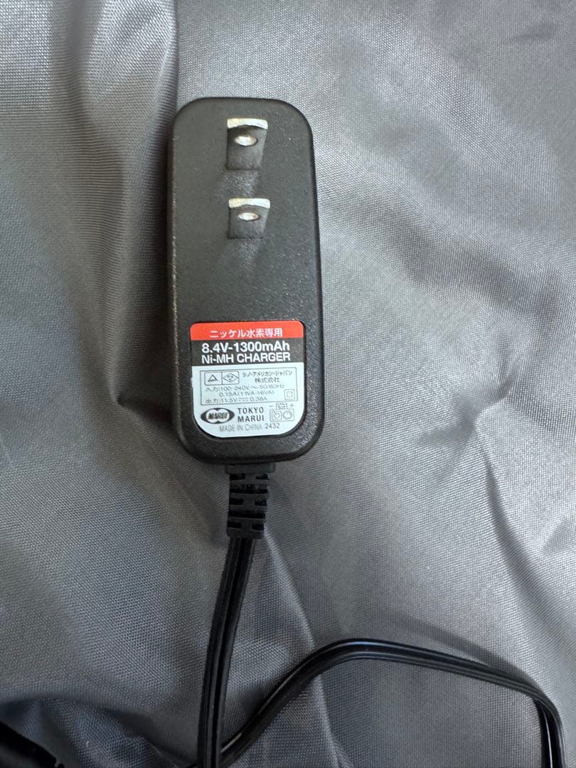 次世代電動ガン M4A1カービン　東京マルイニッケルバッテリー　純正バッテリー付