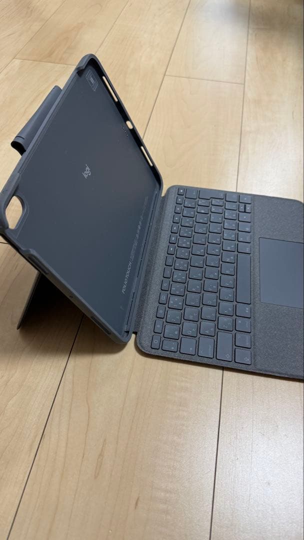 iPad Air (第4世代) 64GB Wi-Fi ＋ ロジクール　キーボード