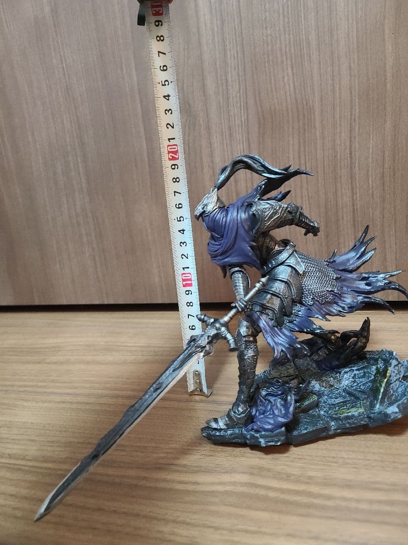 ダークソウル　深淵歩きアルトリウス　フィギュア