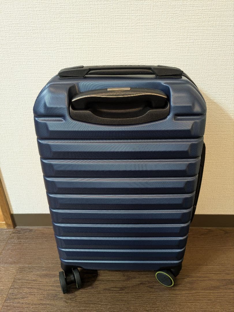 デルセー　スーツケース　機内持ち込みサイズ