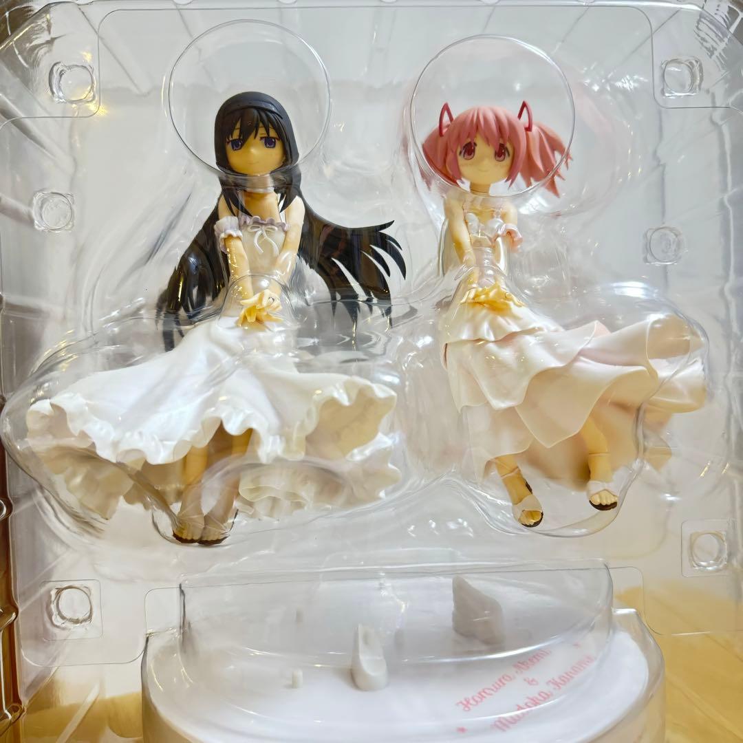 魔法少女まどか☆マギカ 暁美ほむら&鹿目まどか【ホビージャパン限定】訳あり品