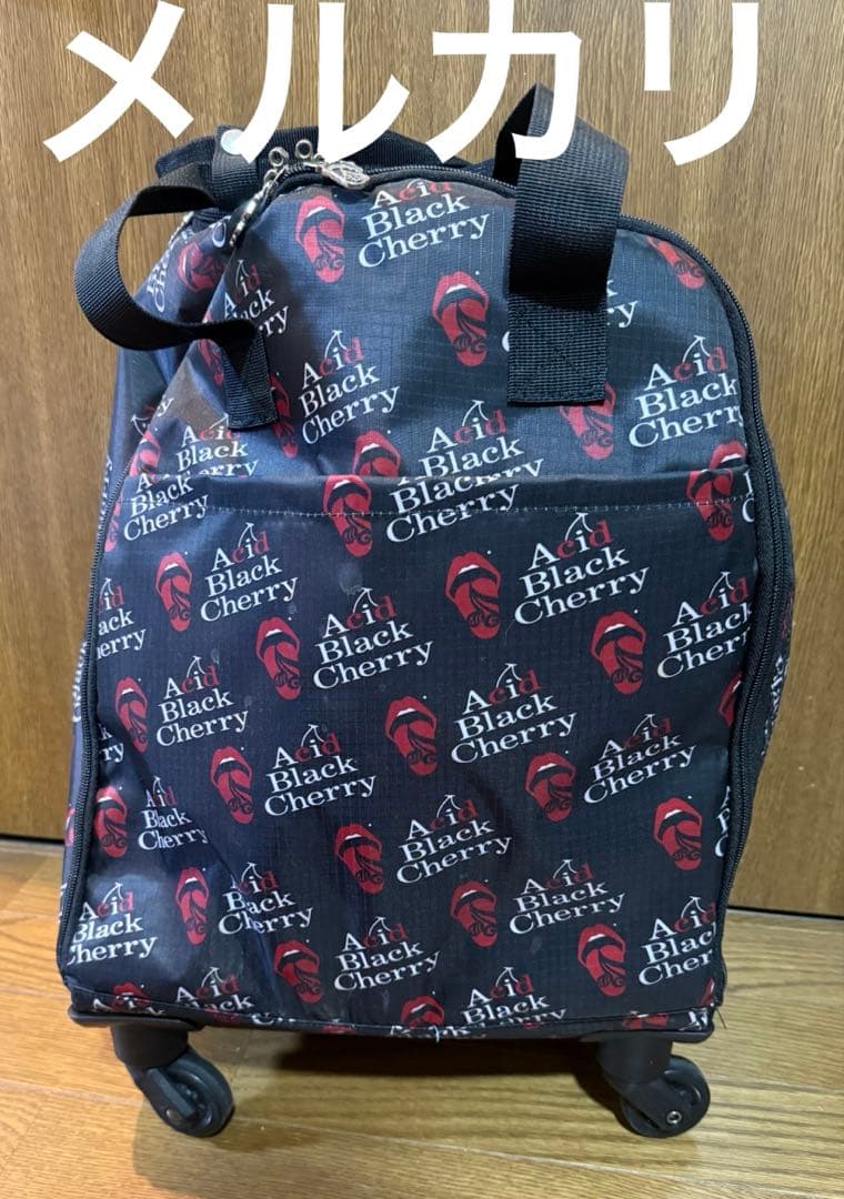 Acid Black Cherry ソフトキャリーケース