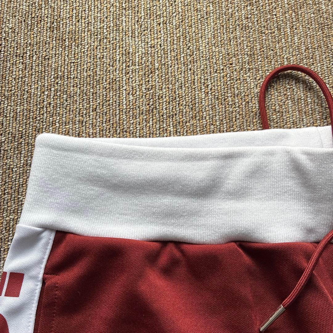 新しい学校のリーダーズ　運動着　赤