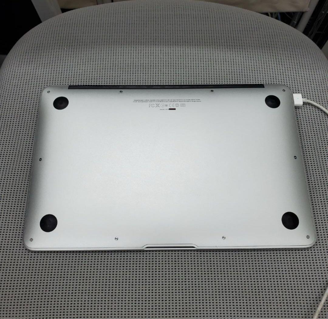 良品 MacBook Air（11-inch, Late 2010）SSD新品