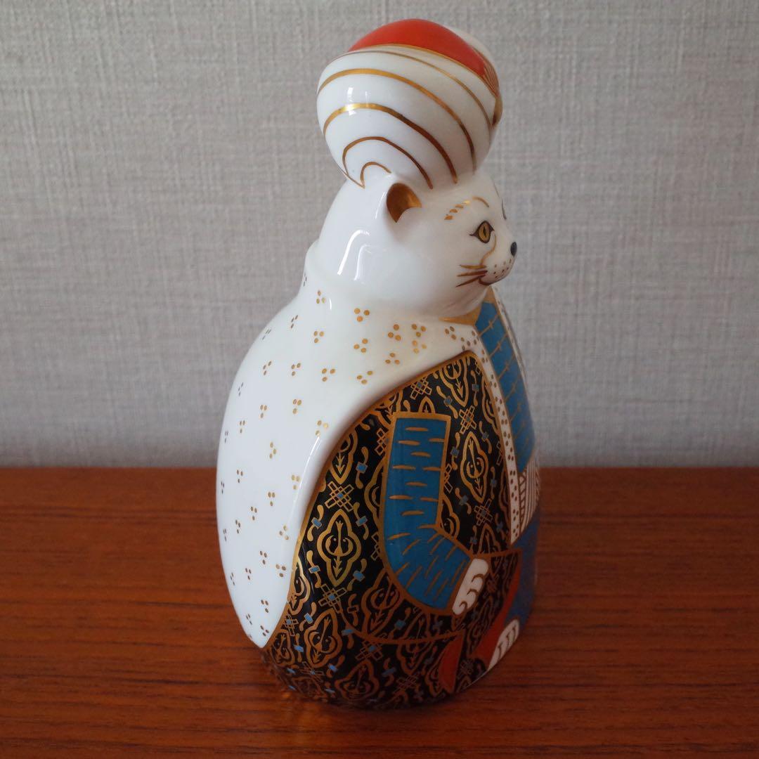 ロイヤルクラウンダービー／フィギュリン／ペルシャ猫の置物／英国アンティーク