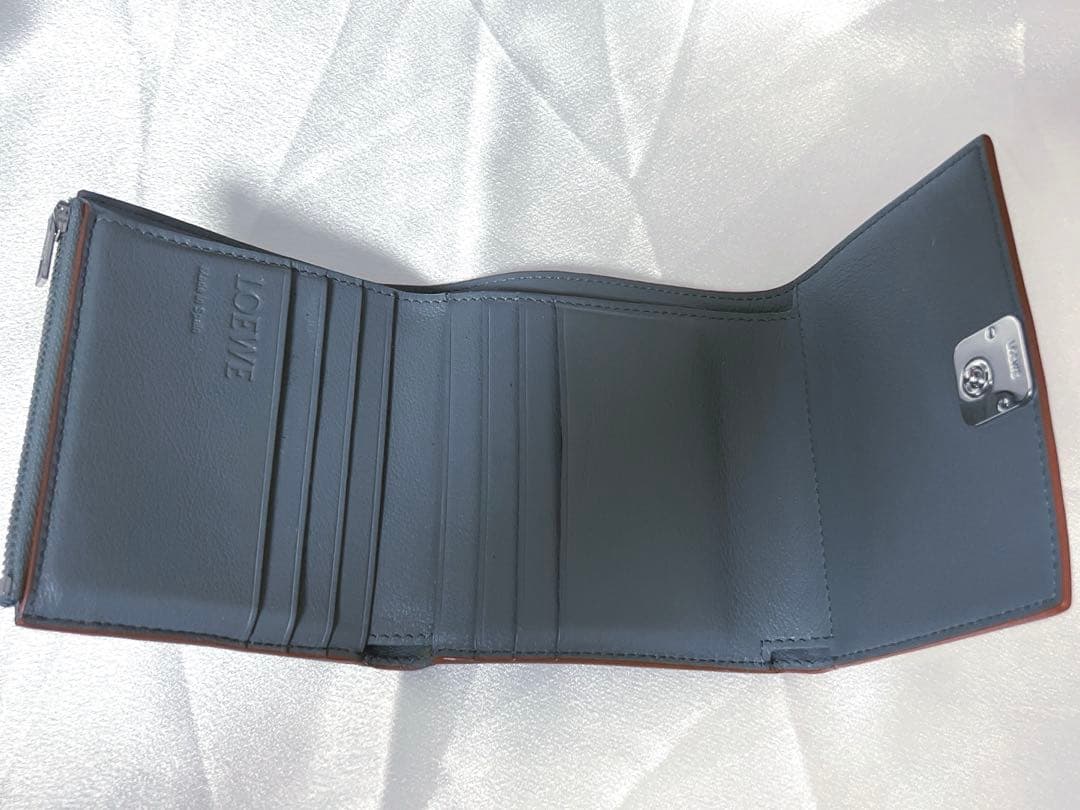 LOEWE 三つ折り財布 8 cc ウォレット