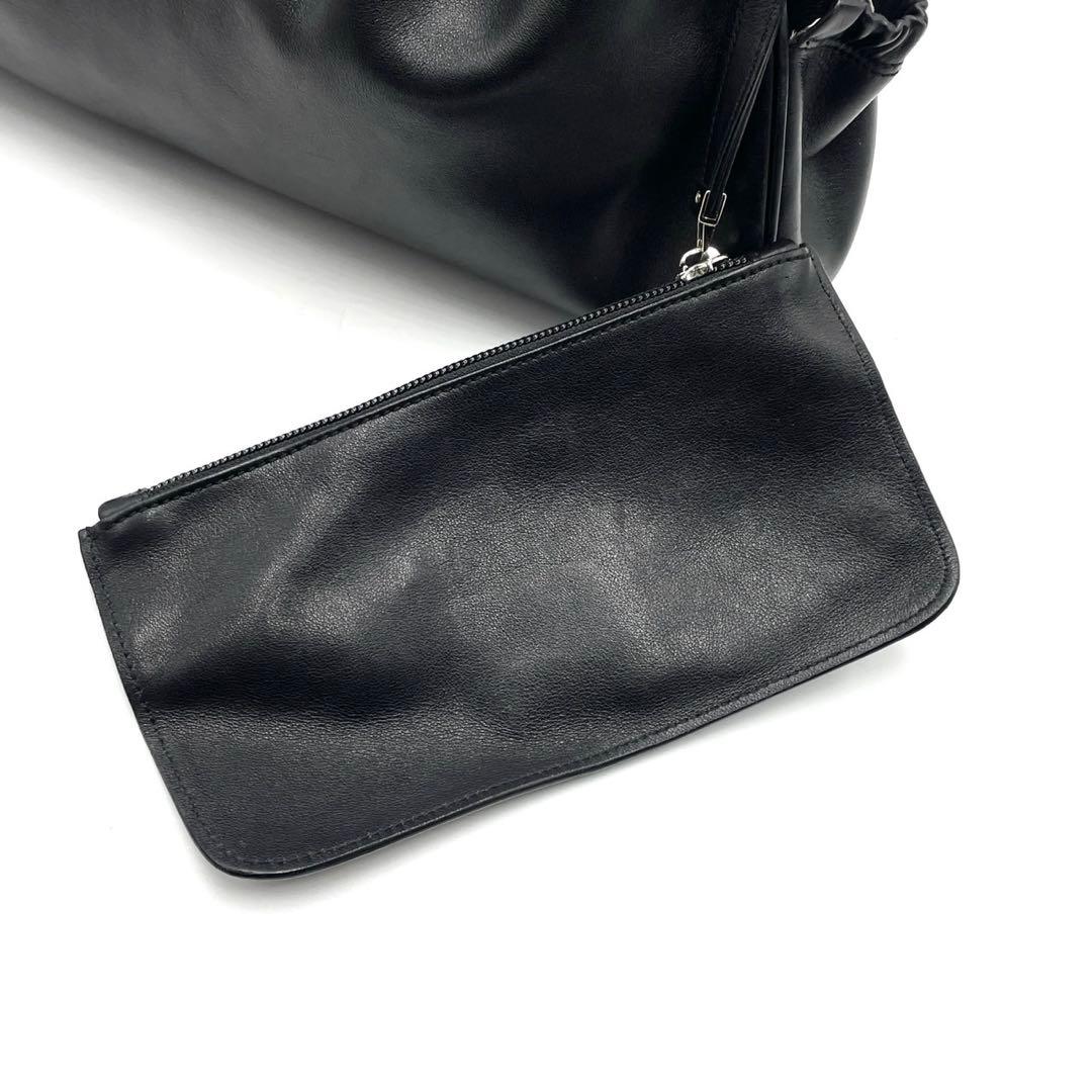 超極美品● フェラガモ ハンドバッグ ガンチーニ チャーム ブラック レザー