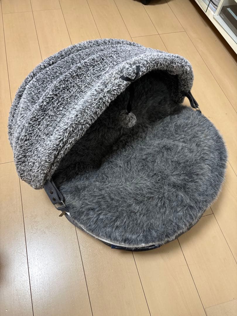 アンビエントラウンジ　ペットラウンジフード付き Sサイズ