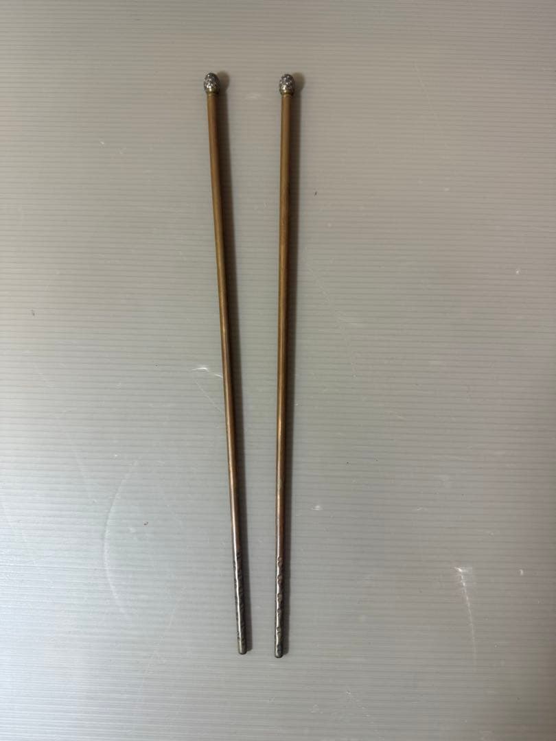 2910 火箸　南鐐松笠頭　真鍮　大西清右衛門作　茶道具