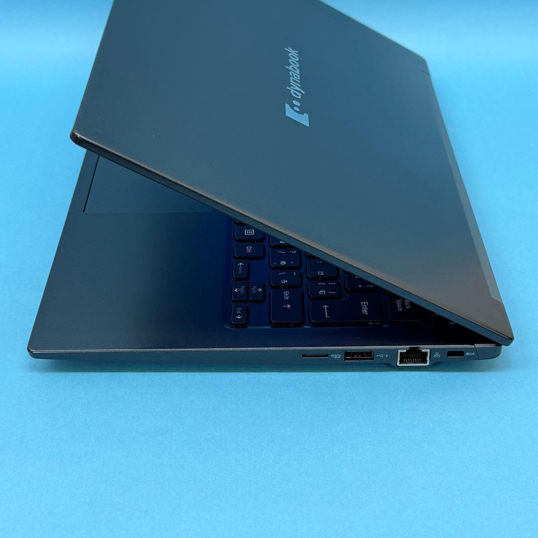 950準美品 dynabook G83/HS 第11世代 16GB office