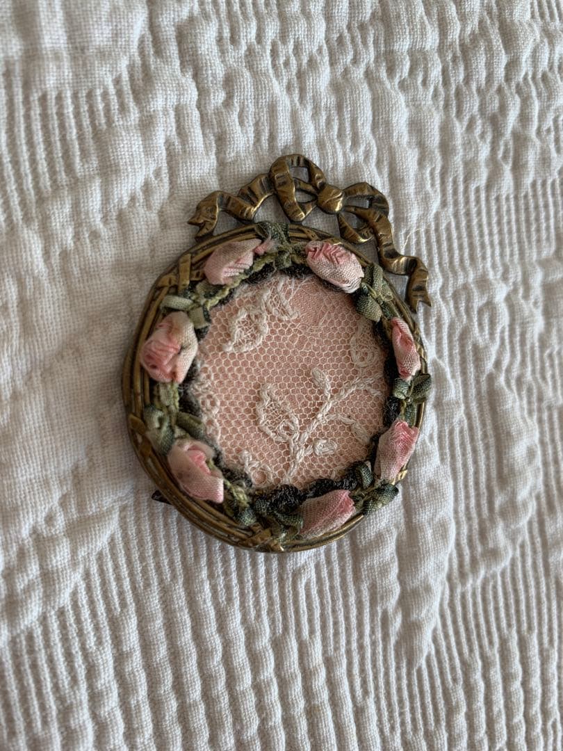 フランスアンティークメタルフレームロココリボン装飾＆ローズクロモス※オルモル