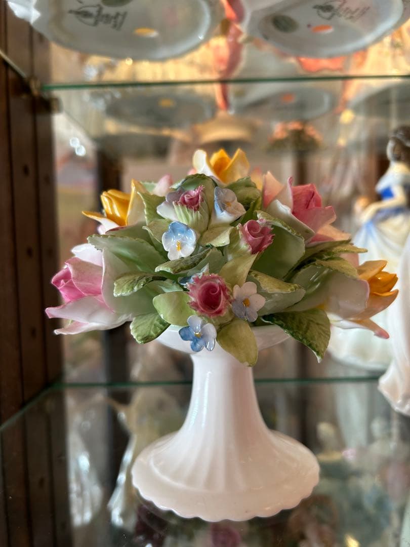 ロイヤルドルトン 陶花　オブジェ　置物